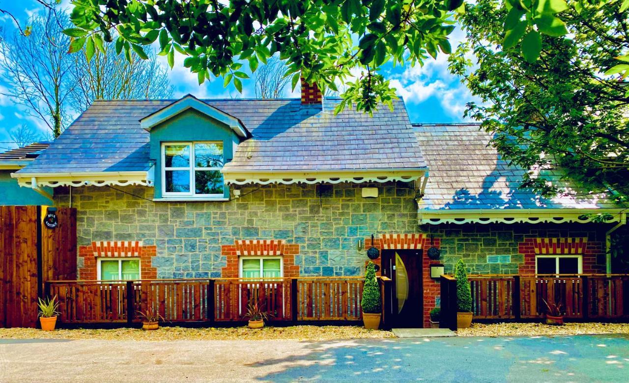 סוורדס Rose Cottage B&B מראה חיצוני תמונה